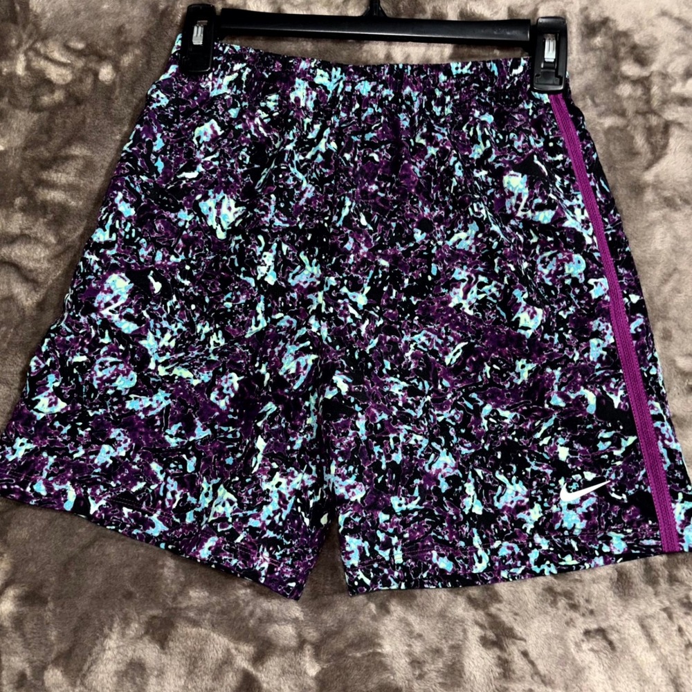 Nike Dri-Fit Speckled Woven Training Shorts Kids Viotech White Logo Standard Fit